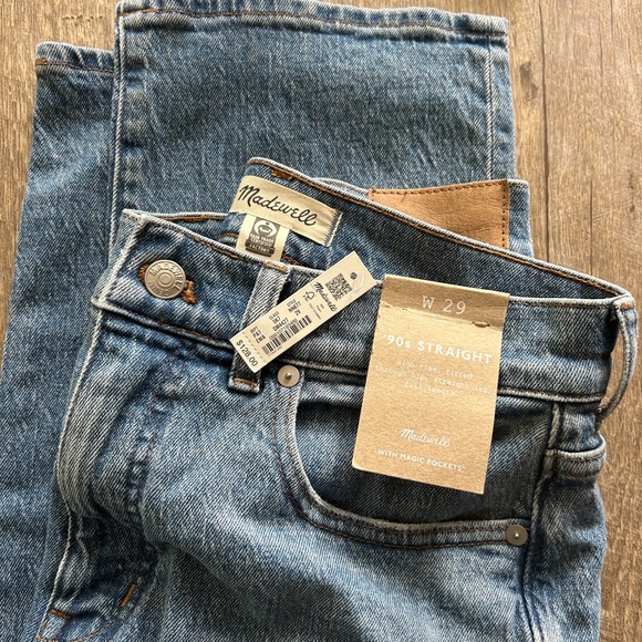 Madewell women’s 90’s straight jeans - Picture 2 of 2